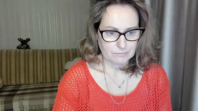 lauraoven online show from March 2, 4:42 pm