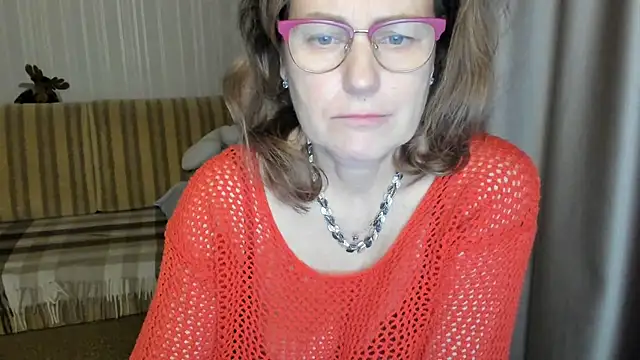 lauraoven online show from March 11, 7:14 pm