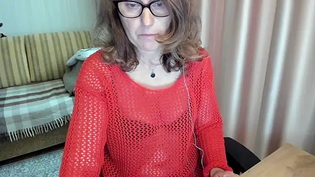 lauraoven online show from June 14, 11:34 am