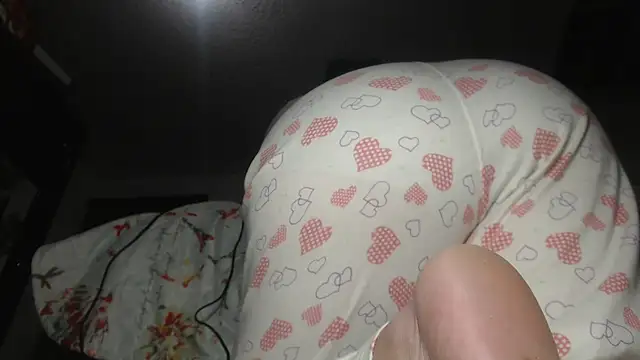 prettyangelsquirt online show from February 20, 3:01 pm