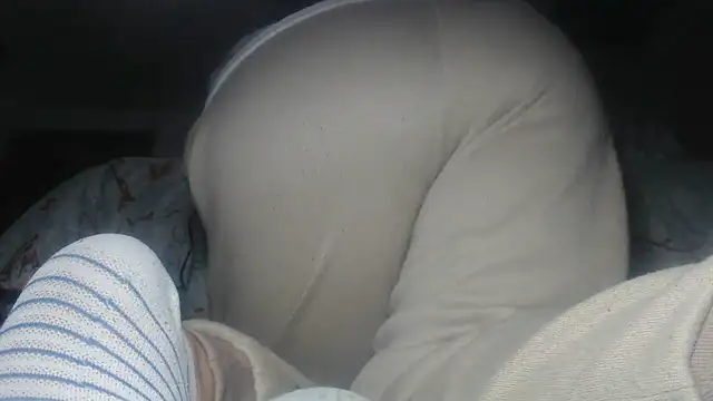 Snapshot of prettyangelsquirt chatting on July 17, 1:23 am prettyangelsquirt online show from July 17, 1:23 am