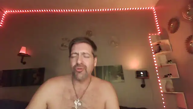 matrikes1 online show from December 13, 9:52 pm