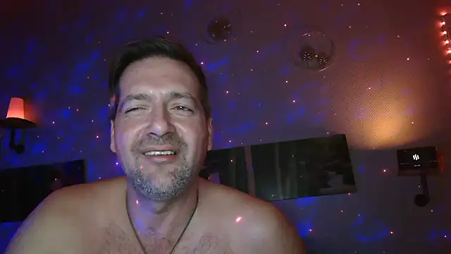 matrikes1 online show from December 14, 9:45 pm