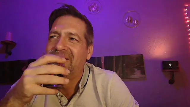 matrikes1 online show from December 21, 11:02 pm