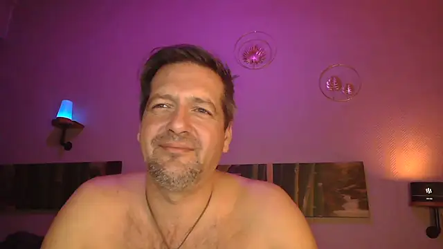 matrikes1 online show from February 5, 8:46 pm