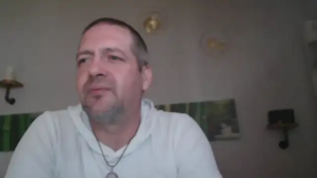 matrikes1 online show from February 9, 1:46 pm