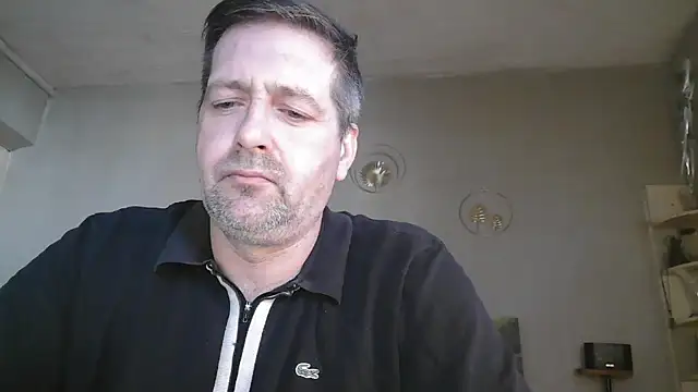 Snapshot of matrikes1 chatting on March 2, 3:41 pm matrikes1 online show from March 2, 3:41 pm