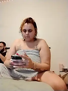 lyshaa online show from January 16, 5:44 am