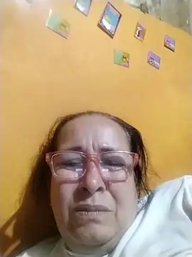 Snapshot of LaGochis07 chatting on June 1, 9:38 pm LaGochis07 online show from June 1, 9:38 pm