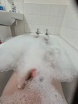 Deebo2212 online show from February 18, 12:28 am