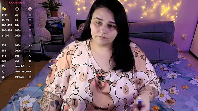 naughtykiss online show from March 22, 6:33 pm