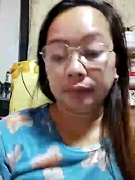 Snapshot of asianwet4u chatting on February 6, 9:17 pm asianwet4u online show from February 6, 9:17 pm