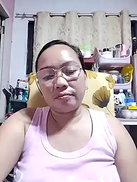 Snapshot of asianwet4u chatting on February 8, 1:22 pm asianwet4u online show from February 8, 1:22 pm