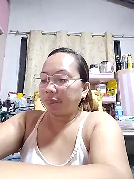 Snapshot of asianwet4u chatting on February 11, 1:20 pm asianwet4u online show from February 11, 1:20 pm