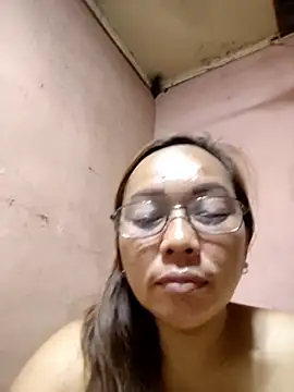 asianwet4u online show from October 30, 4:52 pm