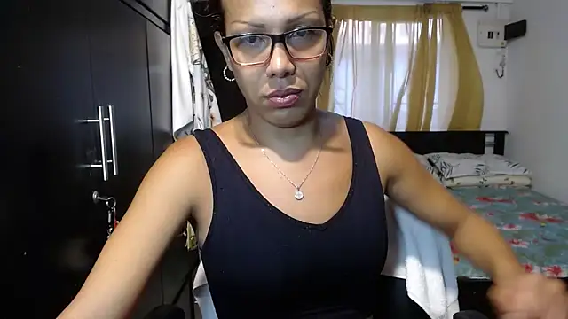 sensual nataliee online show from February 19, 9:58 pm