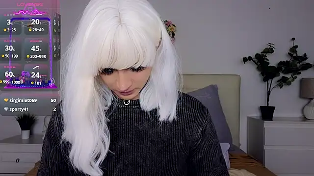 HelenSpellman online show from December 11, 8:36 am