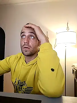 Codymc89 online show from November 13, 6:51 pm