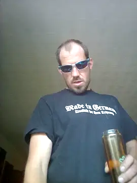 Snapshot of Codymc89 chatting on June 16, 1:47 pm Codymc89 online show from June 16, 1:47 pm