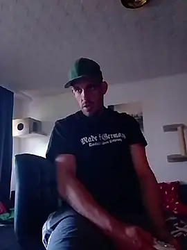 Snapshot of Codymc89 chatting on July 20, 10:39 am Codymc89 online show from July 20, 10:39 am
