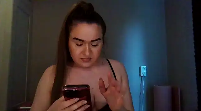 avajade online show from January 13, 2:21 pm