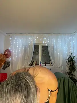 Snapshot of Alimela chatting on March 31, 4:51 pm Alimela online show from March 31, 4:51 pm