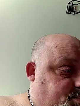 Snapshot of Bibear197511 chatting on June 1, 9:00 am Bibear197511 online show from June 1, 9:00 am