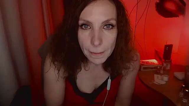 JohansonKatie online show from January 12, 7:00 am