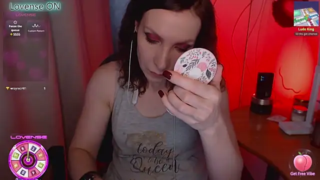 JohansonKatie online show from February 16, 1:49 pm