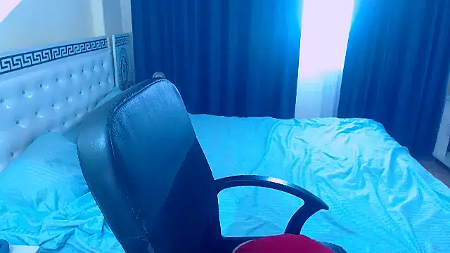 SonyaHotMilf online show from July 24, 11:30 am