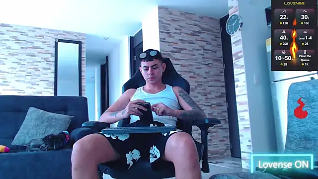 Lobito xxxl online show from November 14, 7:12 pm