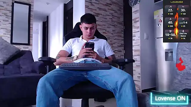 Lobito xxxl online show from November 19, 7:25 pm