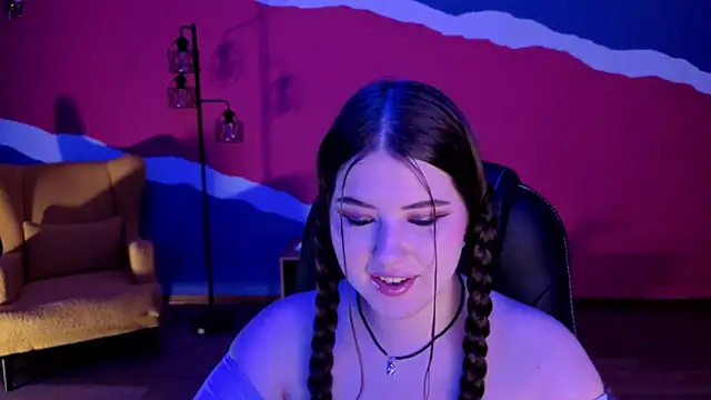 NicoleFoxery online show from September 20, 6:20 pm