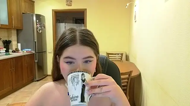 NicoleFoxery online show from February 5, 3:22 am