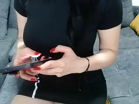 Snapshot of kamila-diablita chatting on December 6, 2:28 pm kamila-diablita online show from December 6, 2:28 pm