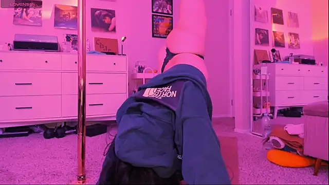 Evie-Luna online show from February 10, 5:25 am