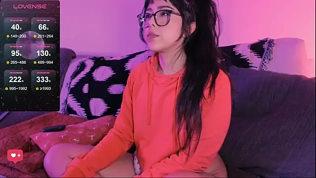 Evie-Luna online show from March 8, 5:07 am