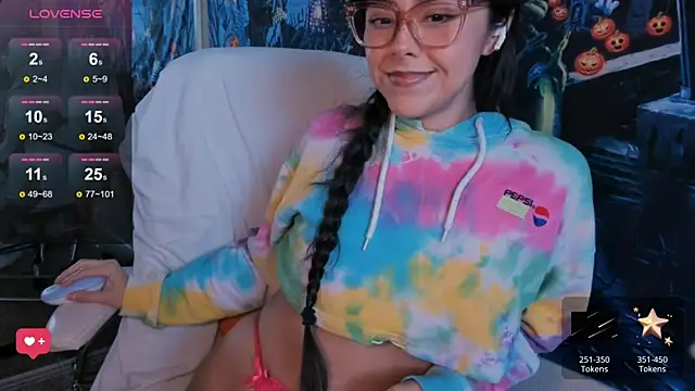 Evie-Luna online show from October 26, 11:20 pm