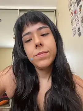 Evie-Luna online show from July 17, 6:35 pm