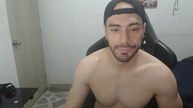 samuelgarcia  online show from April 6, 7:31 am