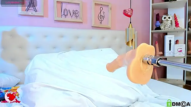 leylla  online show from March 5, 11:27 pm