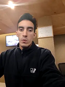 TommyMomentum online show from March 21, 2:49 am