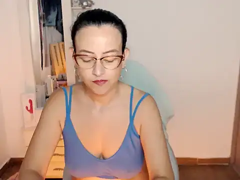 BOREAL MOON online show from May 31, 10:33 pm