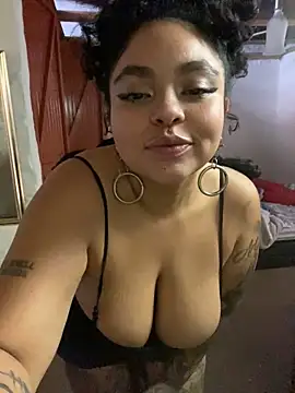 PrincessLauren420 online show from February 19, 6:32 pm