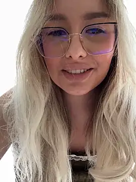 mollyxxx online show from March 13, 7:42 am