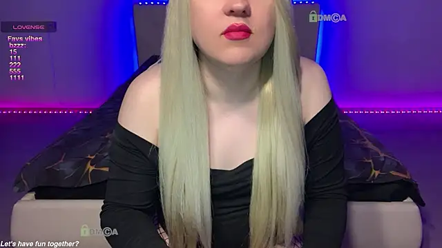 camsmiley online show from April 3, 6:00 am