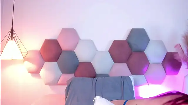 JupiteFox online show from January 31, 3:00 pm