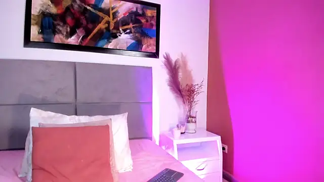 JupiteFox online show from February 4, 12:40 am