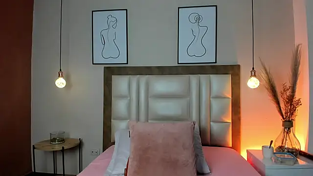 JupiteFox online show from December 5, 12:30 am