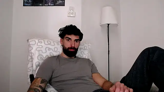 Verycutex online show from March 2, 7:59 am